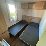 Kemp Mobil-home 419 Des Reves Proche De La *