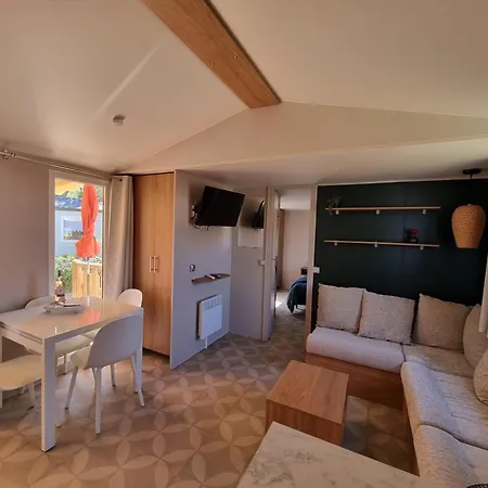 Campsite Mobil-home 419 Des Reves Proche De La Lattes